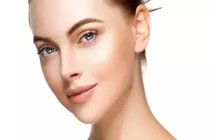 صورة لجراحة تجميل الأنف الأولية